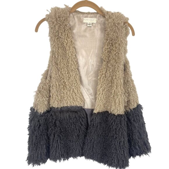 Womens 1X Faux Fur Shaggy Boho Chic Fluffy Oversized 2 Tone Vest by Forever 21+ - Picture 1 of 9
